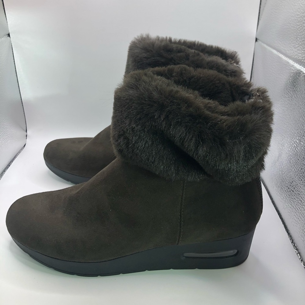 DKNY Women's Abri Booties Brown Stone Size 9.5 m Faux suede - Picture 4 of 5